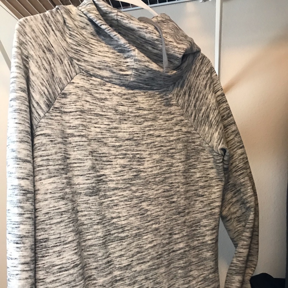 Cowneck grey hoodie